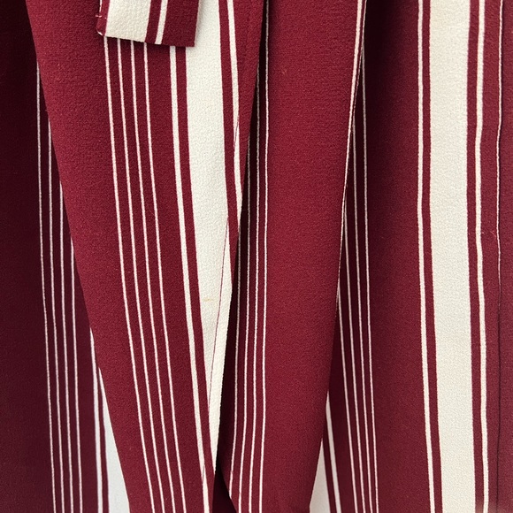 LOVERS + FRIENDS Burgundy Striped Midi Flutter Short Sleeve Wrap Dress Size M - Picture 6 of 8